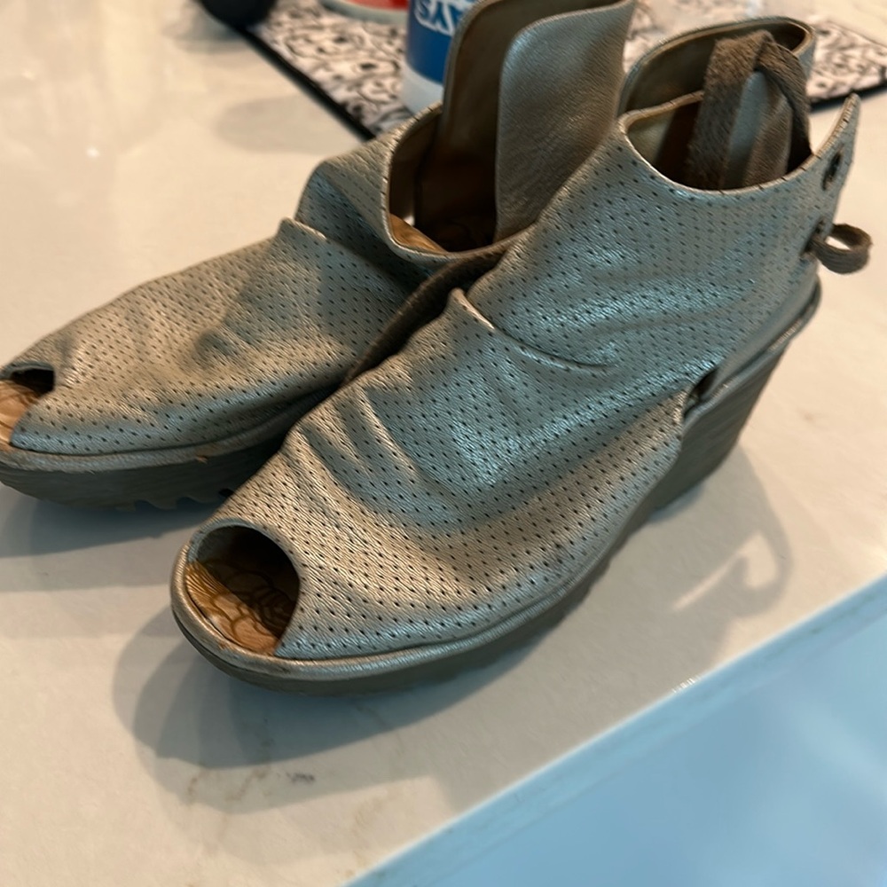 Fly London peep toe size 39 Yama ankle boot -sandals